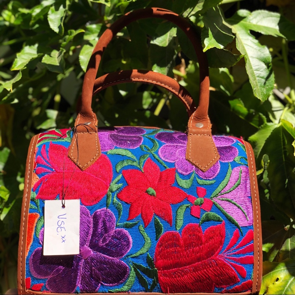 VINTAGE 70s HANDMADE CROSSBODY PURSE